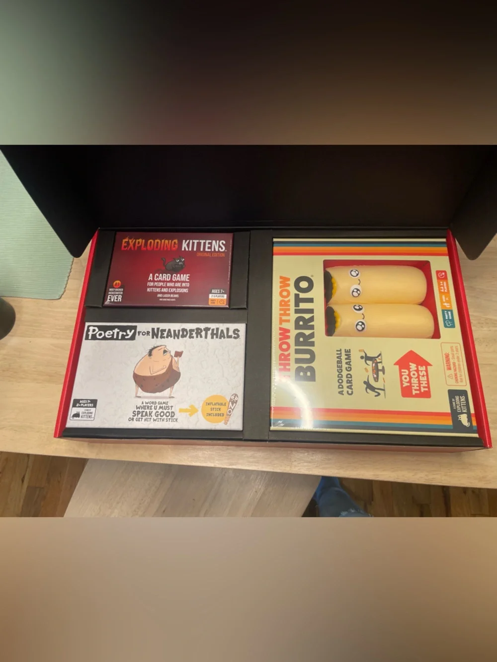 Exploding Kittens Party Pack - Picture 2 of 4